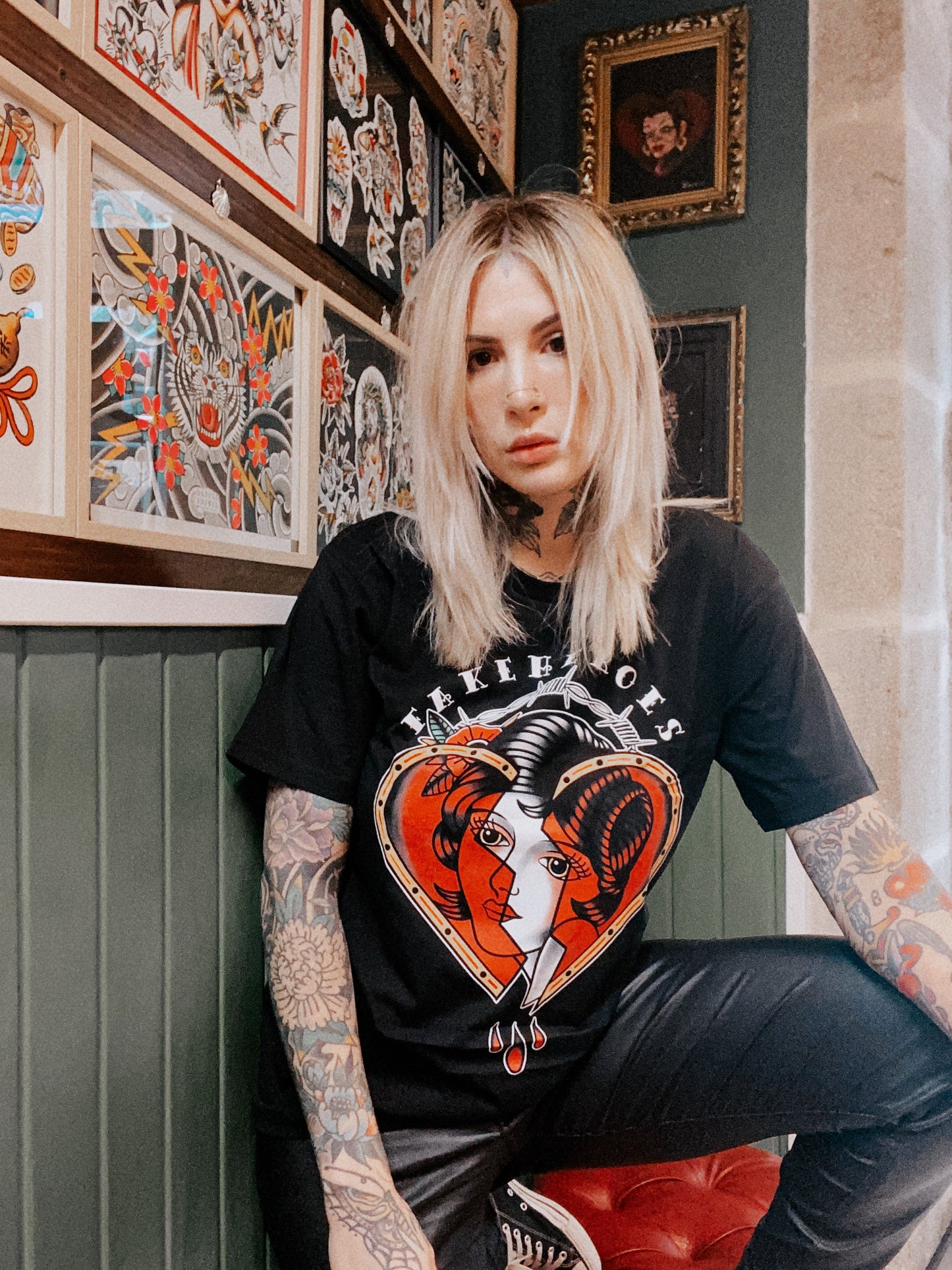 Broken Heart (Black)